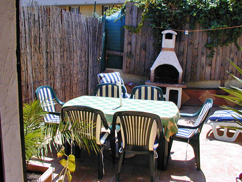 Sunny terrace in Cagnes sur mer #FrenchRiviera www.FranglaiseMummy.com