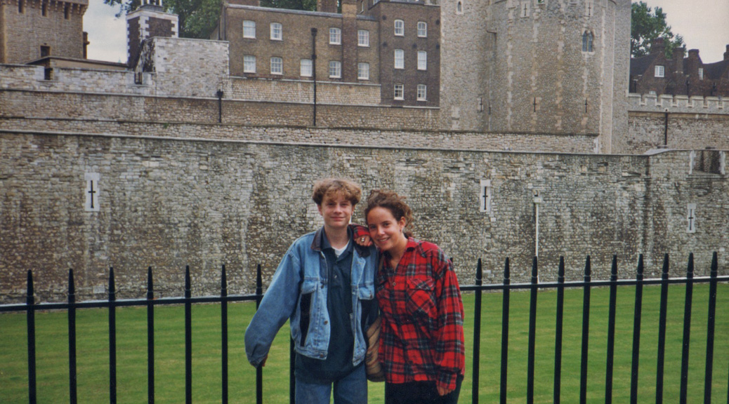 Teen brother and sister 1990s l When did we lose the dream? www.FranglaiseMummy.com l French and English Parenting and Lifestyle Ramblings