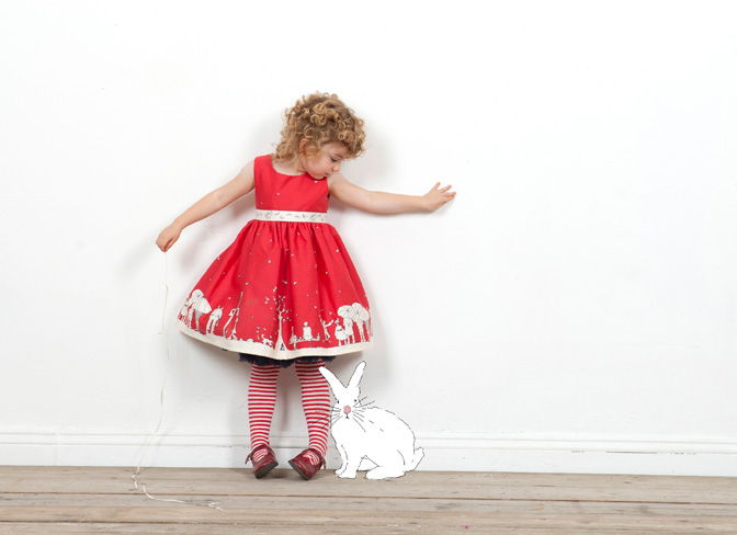Aunt Eva red dress from Poppy England l www.FranglaiseMummy.com l French and English Parenting and Lifestyle Ramblings