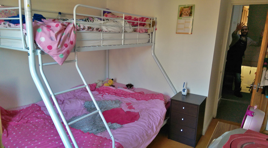 Triple bunk bed l Do you bunk bed? l www.FranglaiseMummy.com l French and English Parenting and Lifestyle Ramblings