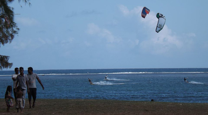 Kite-Sufing in Riambel in Mauritius: www.FranglaiseMummy.com l French and English Parenting and Lifestyle Ramblings